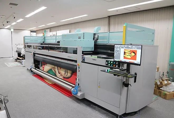室内大型卷材打印设备及显示彩色图像的节造屏